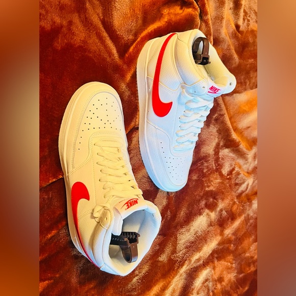 Nike Court Vision, Size 8 US - Picture 5 of 7